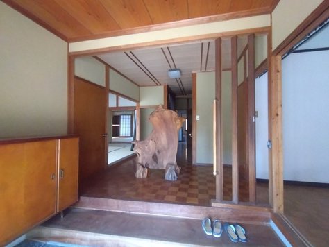 キッチン側和室