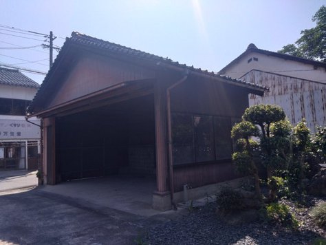 玄関側和室